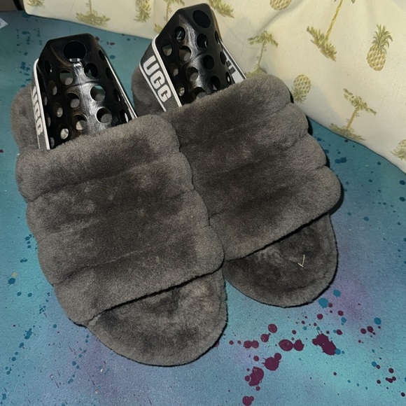 🍍 UGG Australia Fluff Yeah Women's Slide Slipper, Size 8- Charcoal🍍 - Picture 1 of 3